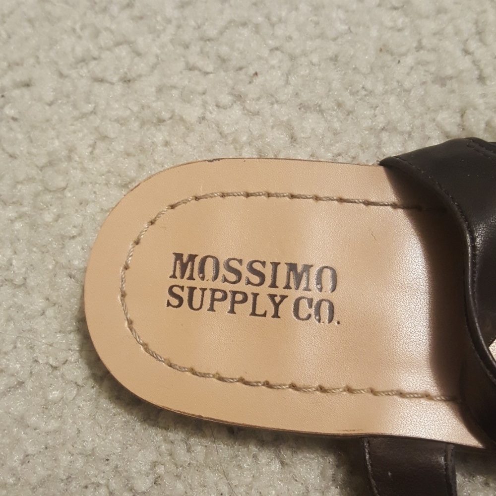 Mossimo - Picture 8 of 8